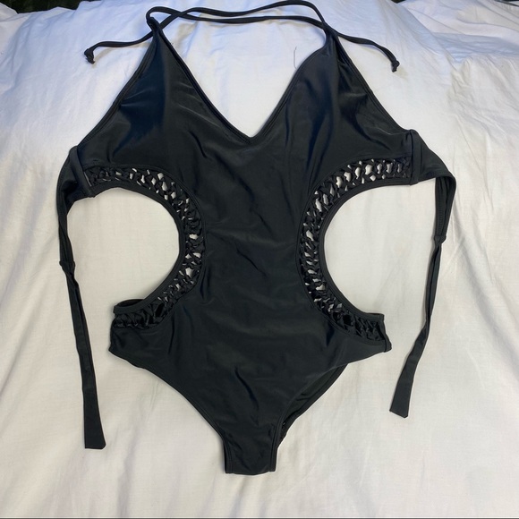 Boathouse Monokini - Picture 1 of 3